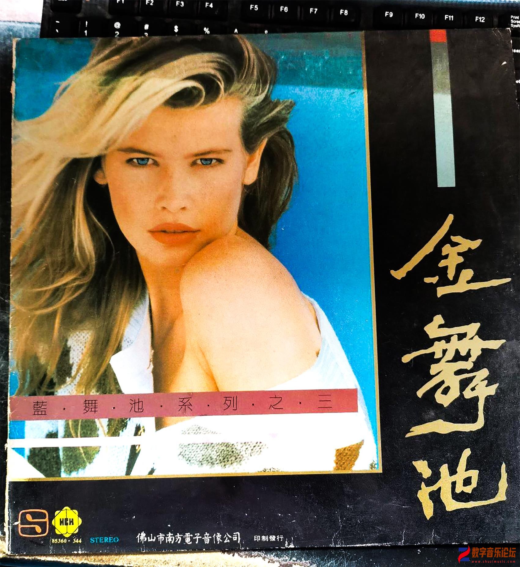 COVER.jpg
