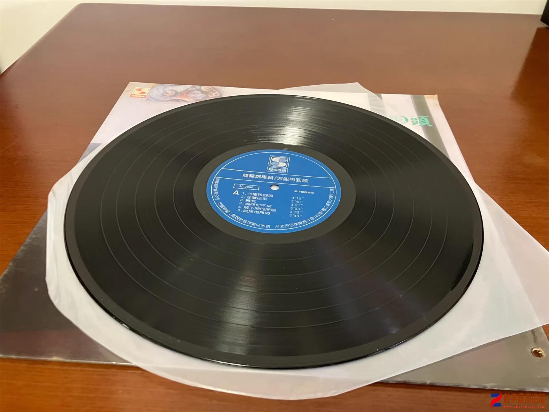 CD-.jpg